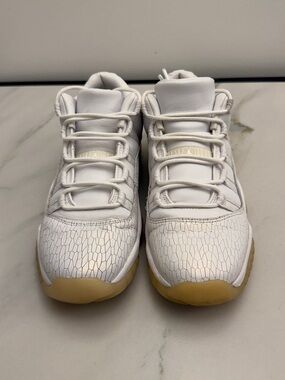 Air Jordan 11 Low White Gum Sneakers